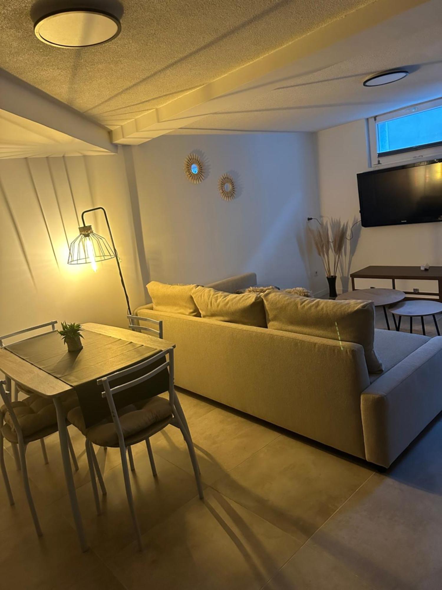 Les Mirabelles Appartement Ensisheim Buitenkant foto