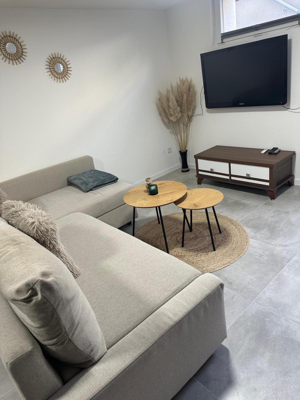 Les Mirabelles Appartement Ensisheim Buitenkant foto